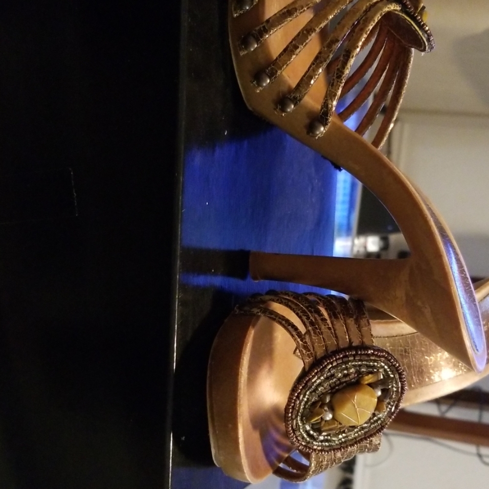 Sandals - Picture 4 of 4